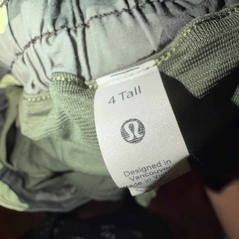Lululemon - Picture 4 of 4